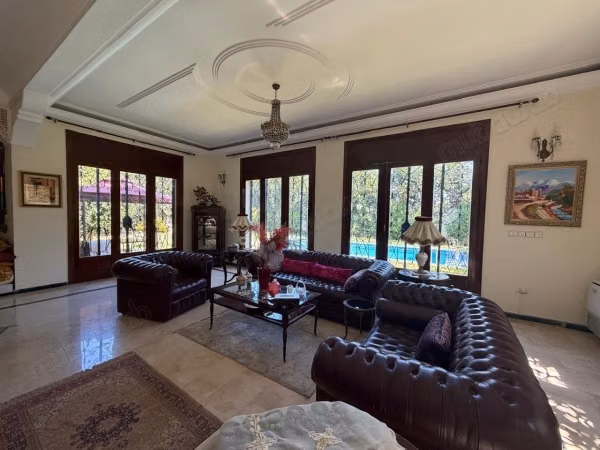 Fabulous villa for sale in Californie. 4 rooms
