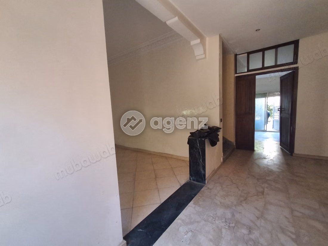 Villa à vendre 237 m², 4 chambres 
Farah Essalam 
Casablanca