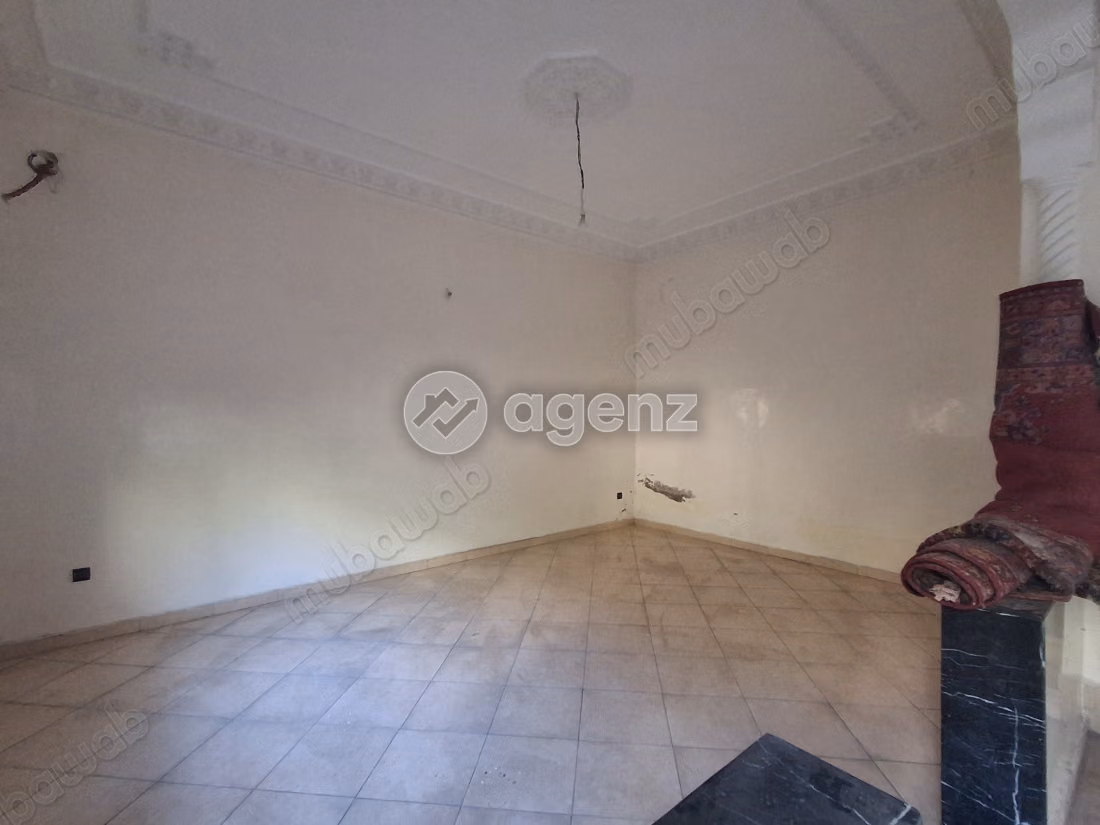 Villa à vendre 237 m², 4 chambres 
Farah Essalam 
Casablanca