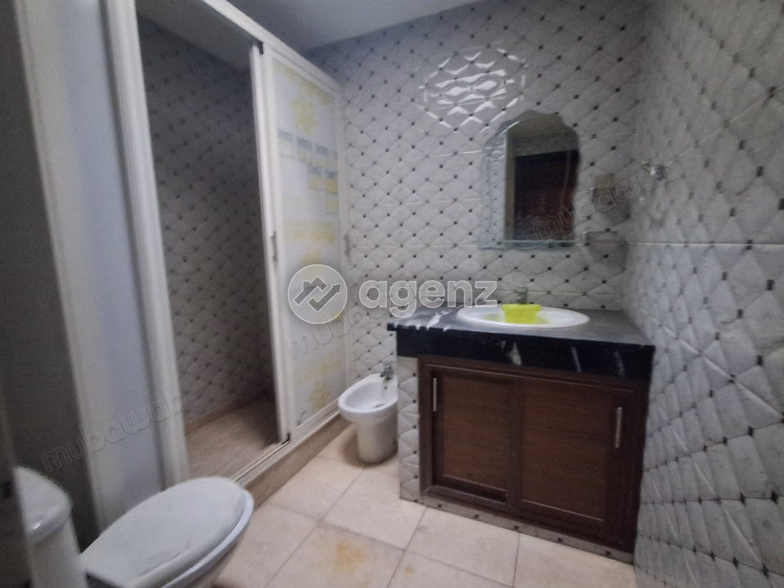 Villa à vendre 237 m², 4 chambres 
Farah Essalam 
Casablanca