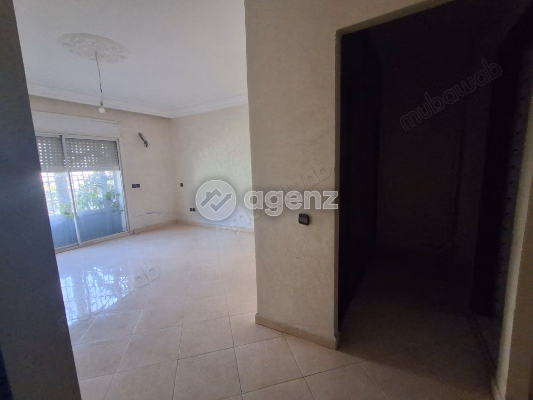 Villa à vendre 237 m², 4 chambres 
Farah Essalam 
Casablanca