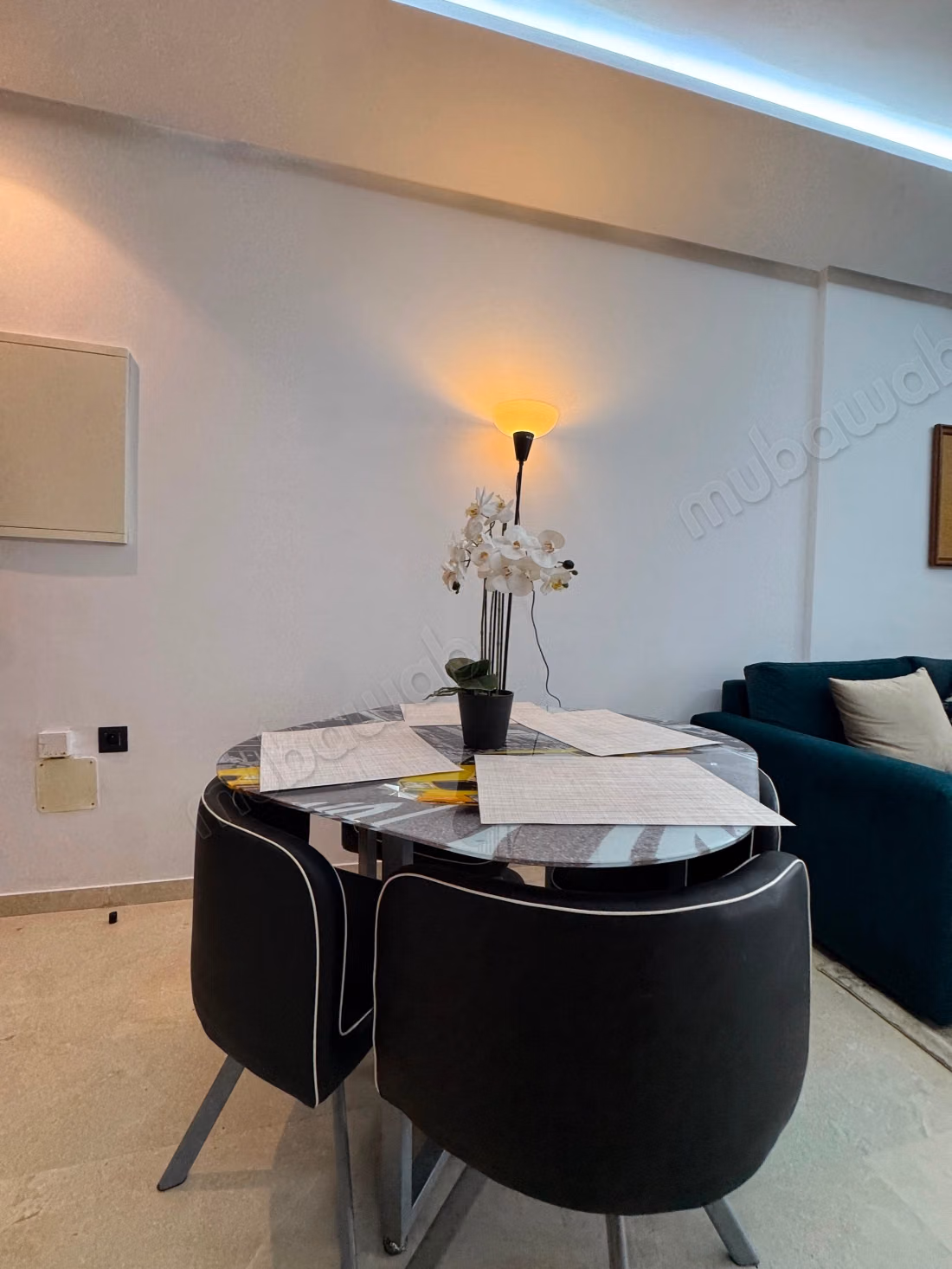 Bel appartement à louer dans la ville financière de Casablanca. Superficie 50 m². Cave
