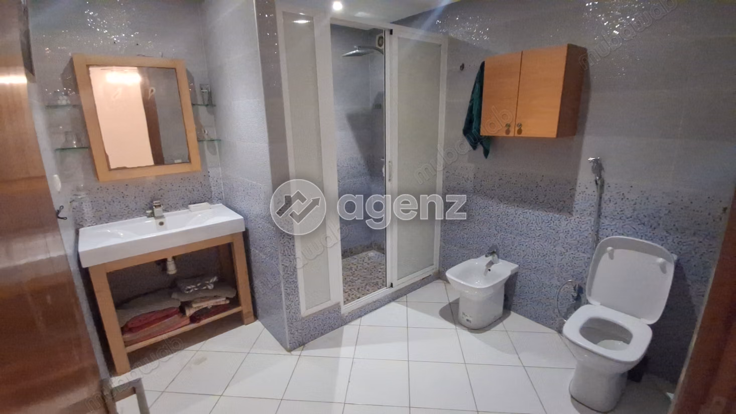 Duplex à vendre 214 m², 4 chambres 
Sidi Maarouf 
Casablanca