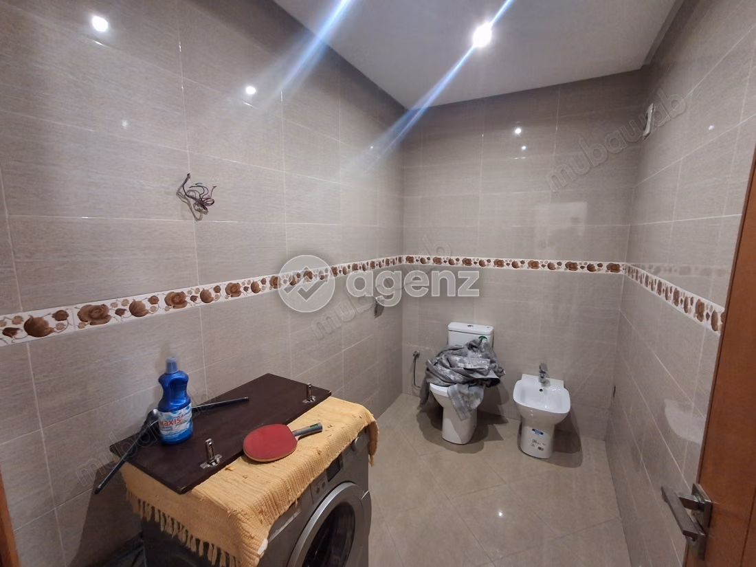 Duplex à vendre 214 m², 4 chambres 
Sidi Maarouf 
Casablanca