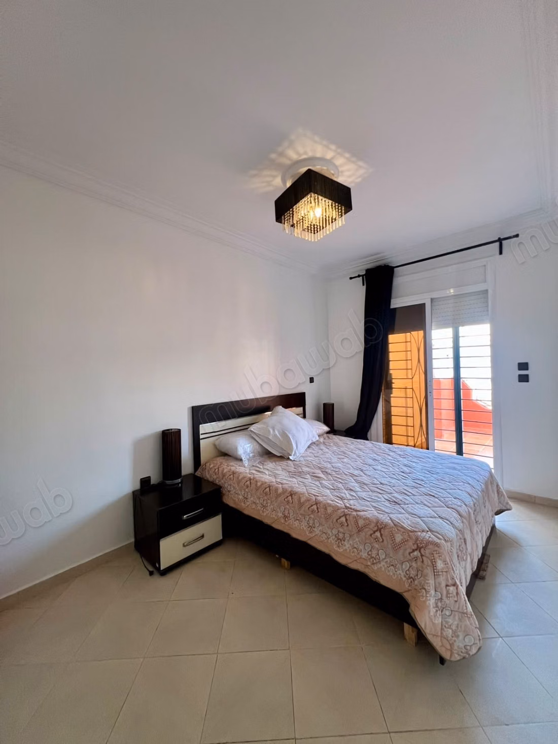 Beautiful furnished apartment for sale in La Ville Haute. Total area 168 m². Traditional Moroccan living room, secured residence