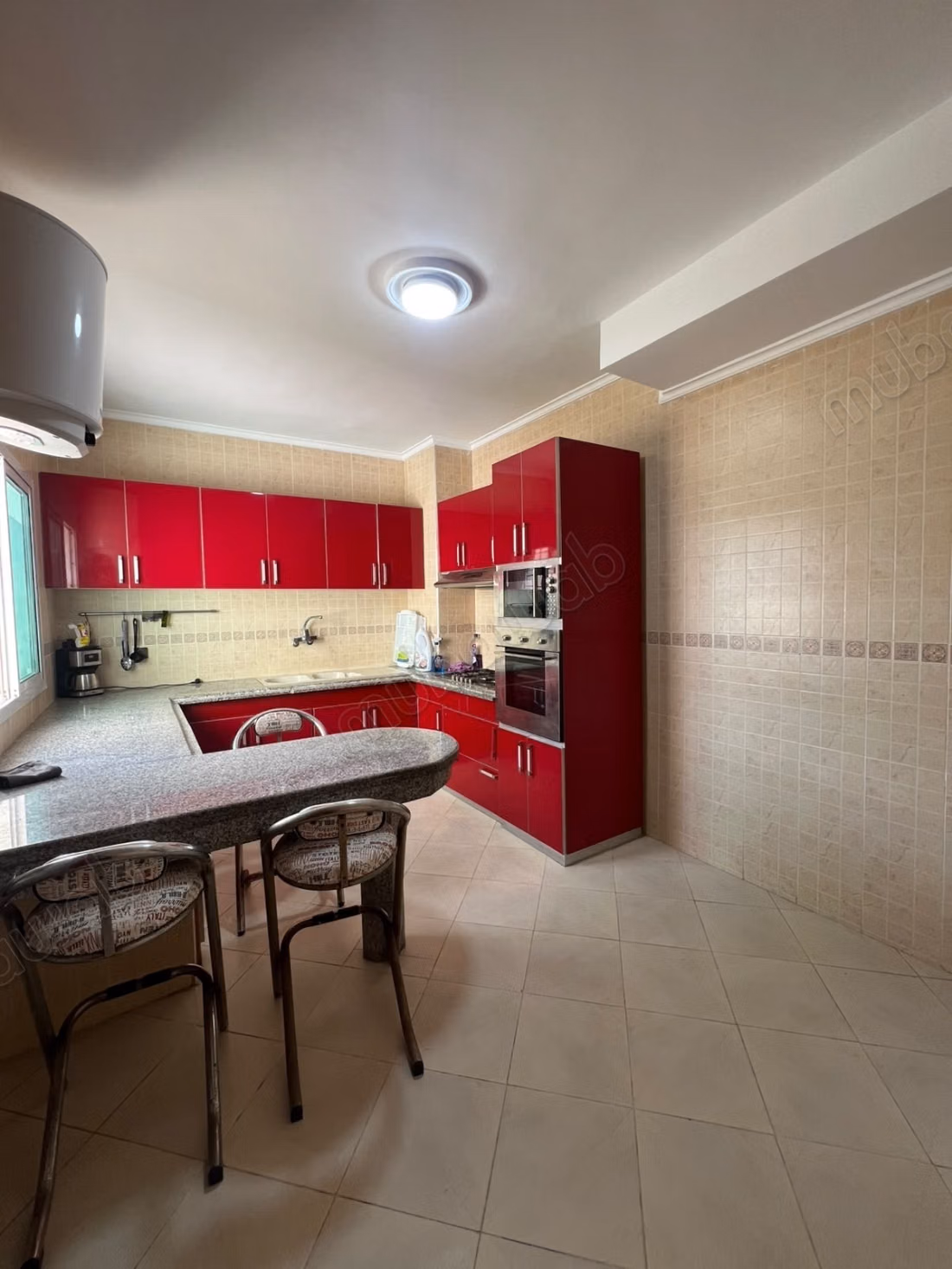 Beautiful furnished apartment for sale in La Ville Haute. Total area 168 m². Traditional Moroccan living room, secured residence