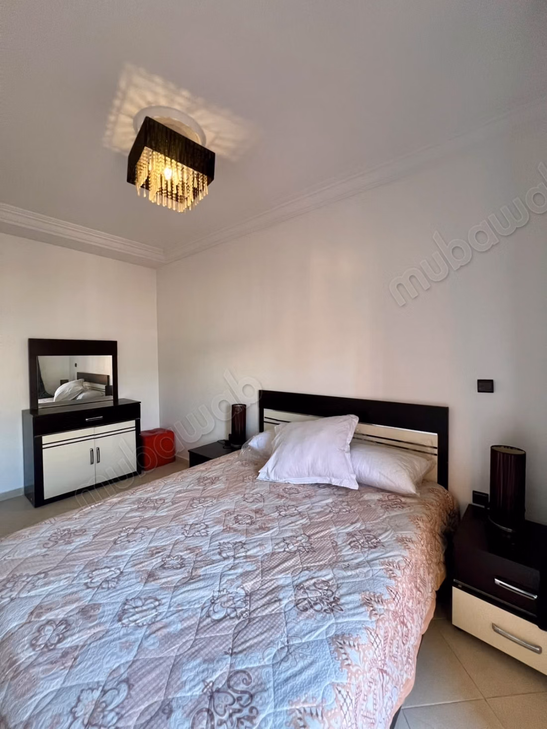 Beautiful furnished apartment for sale in La Ville Haute. Total area 168 m². Traditional Moroccan living room, secured residence