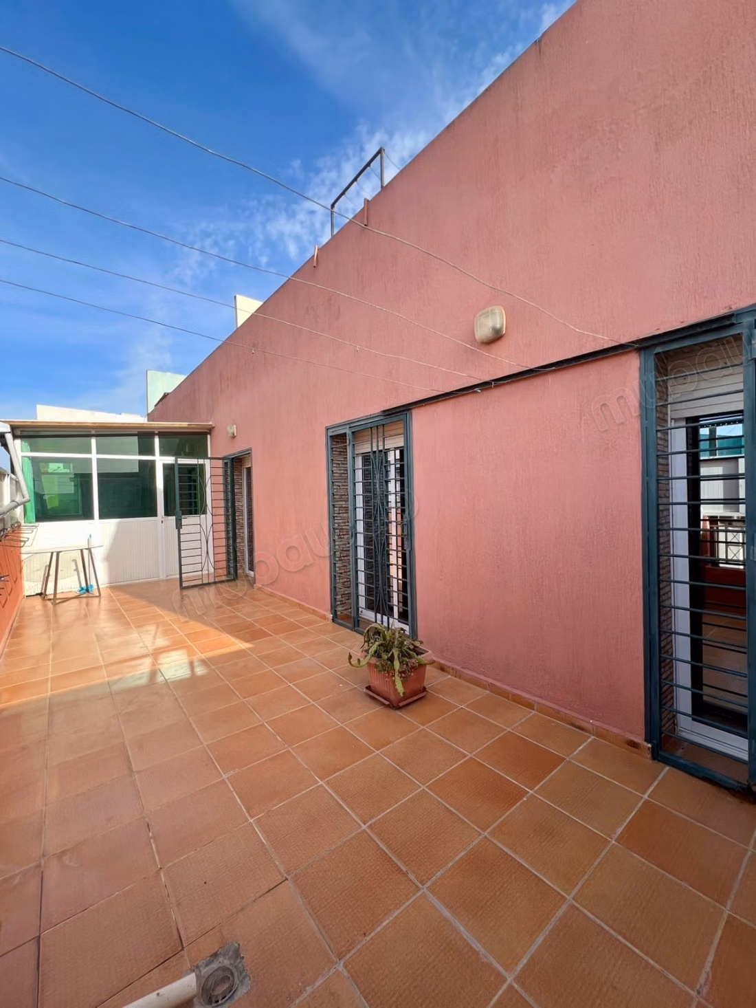 Beautiful furnished apartment for sale in La Ville Haute. Total area 168 m². Traditional Moroccan living room, secured residence