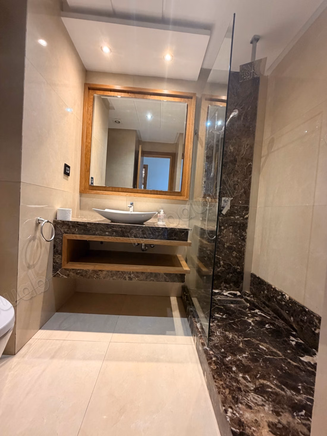 Magnifique appartement vide 2 chambres à louer dur anfa CFC, sans vis à vis, a proximité des écoles EFI et la résidence, vie dégagée