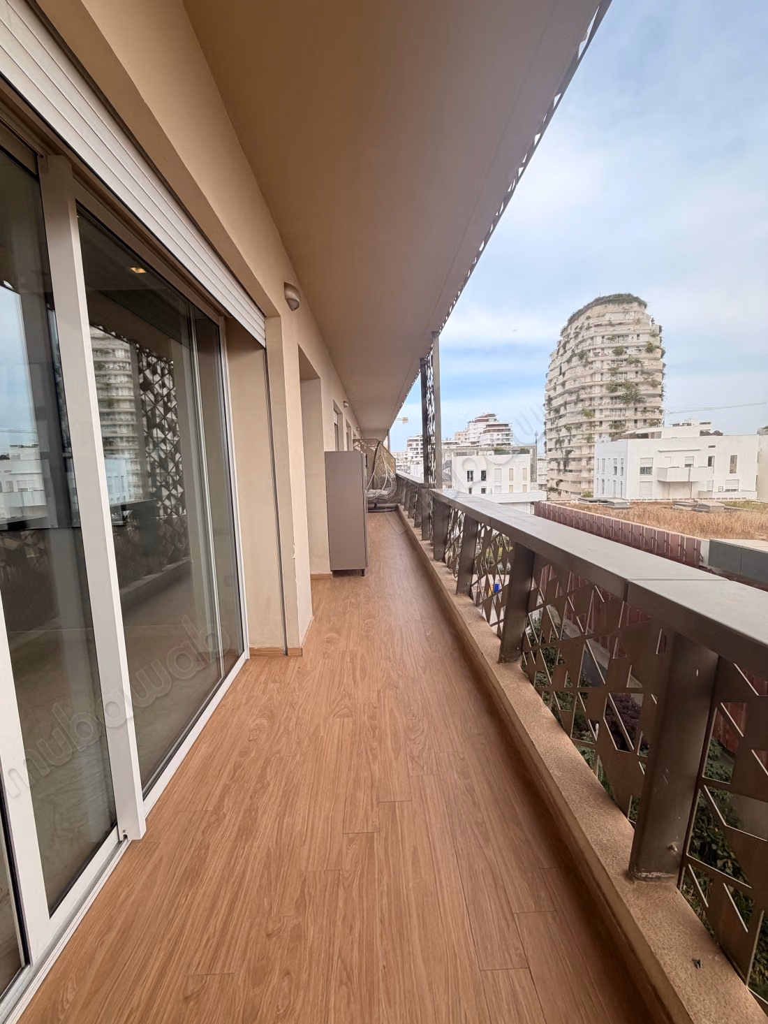 Magnifique appartement vide 2 chambres à louer dur anfa CFC, sans vis à vis, a proximité des écoles EFI et la résidence, vie dégagée