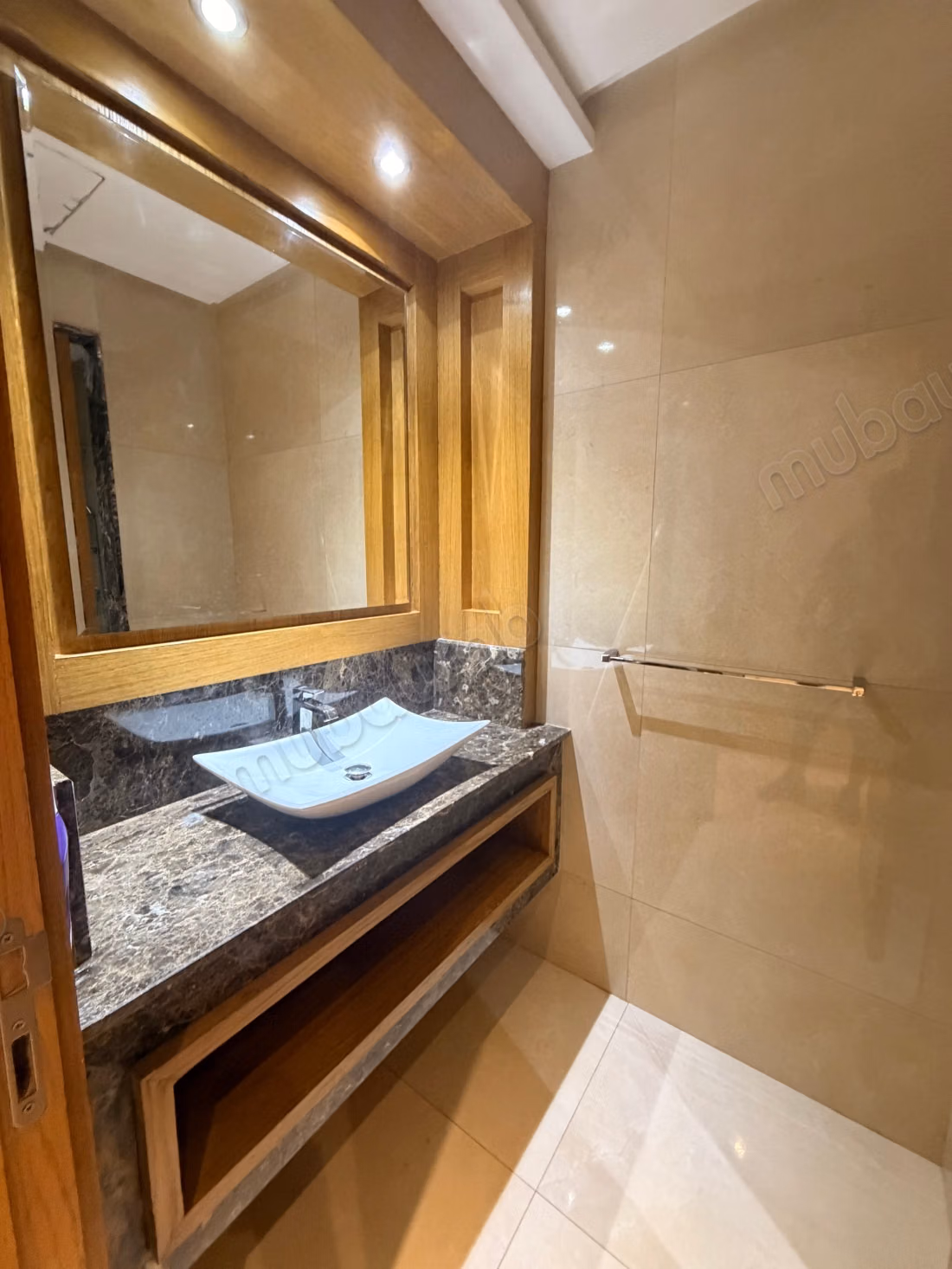 Magnifique appartement vide 2 chambres à louer dur anfa CFC, sans vis à vis, a proximité des écoles EFI et la résidence, vie dégagée