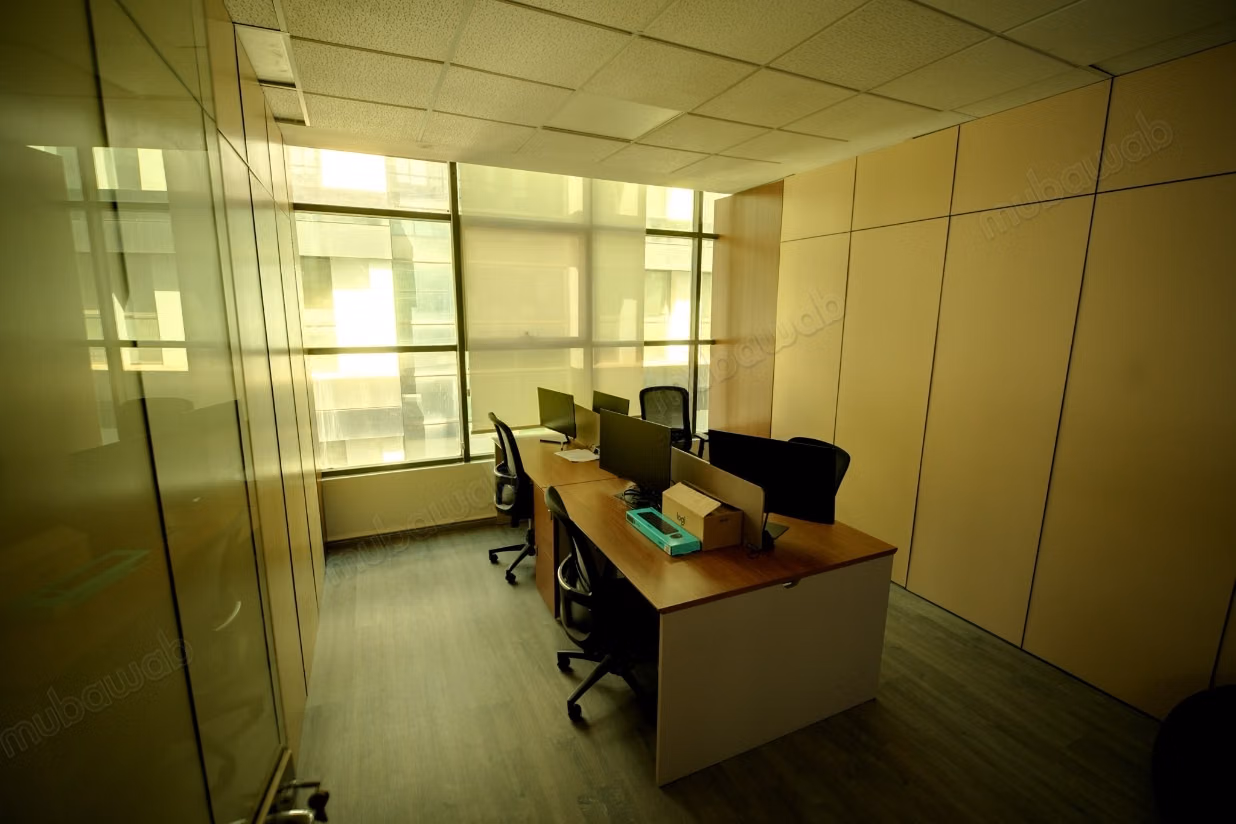 Top bureau meublé à louer sur Sidi Maarouf, 260m2, neuf, disponible immédiatement