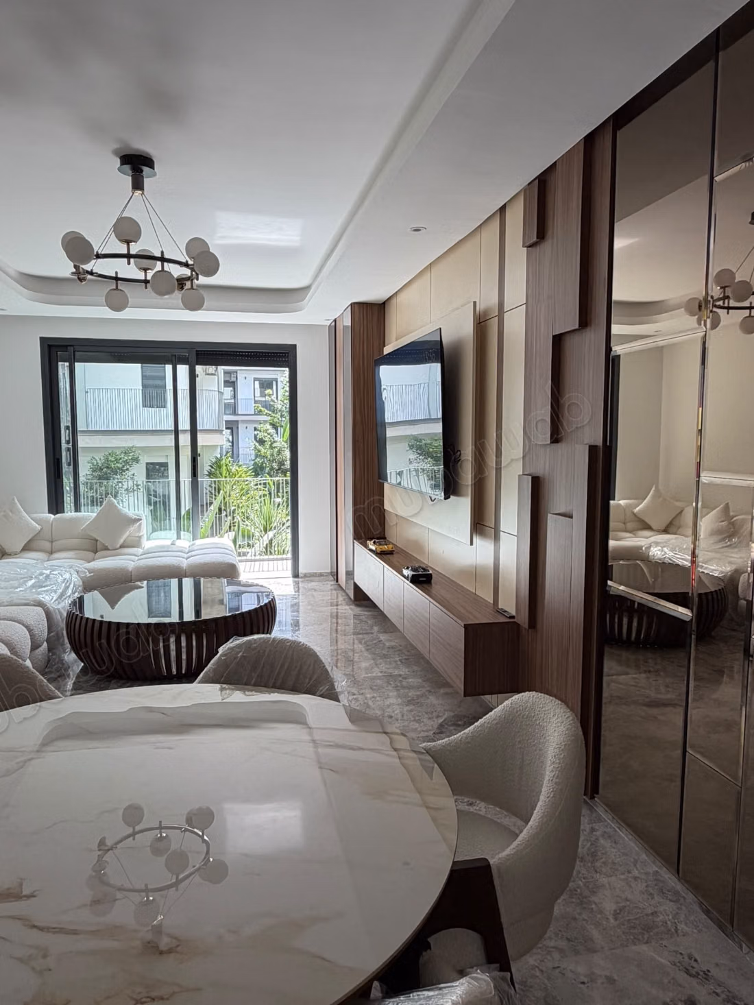 Sale of a beautiful apartment in Aïn Sebaâ. Total area 140 m²