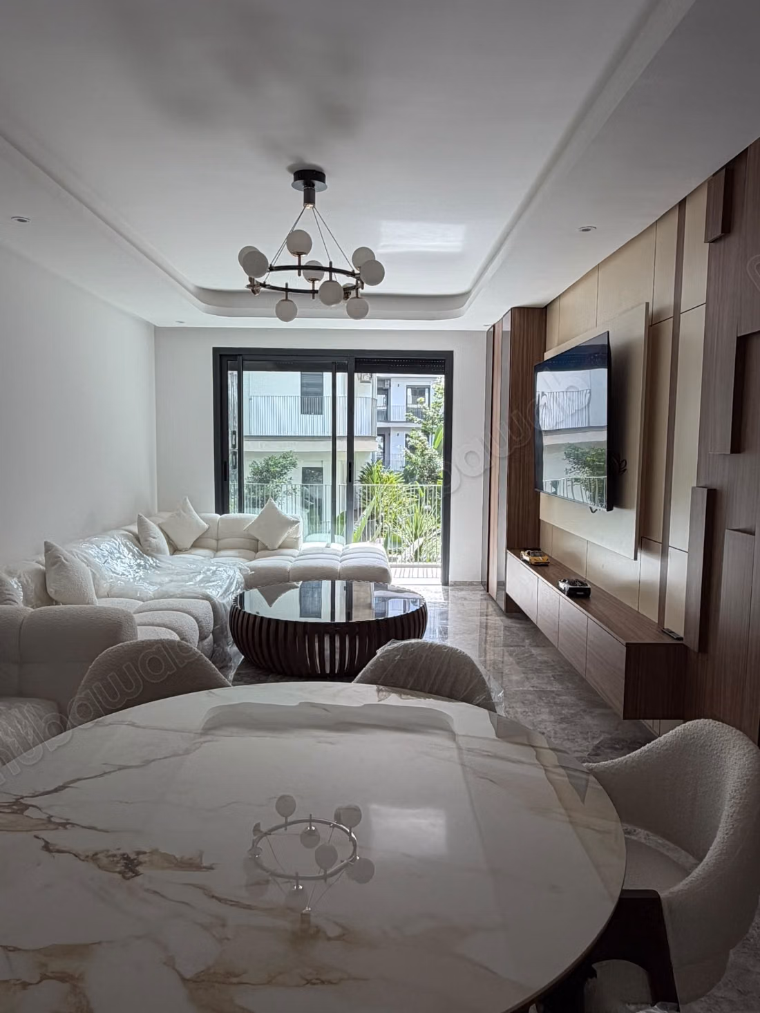 Sale of a beautiful apartment in Aïn Sebaâ. Total area 140 m²