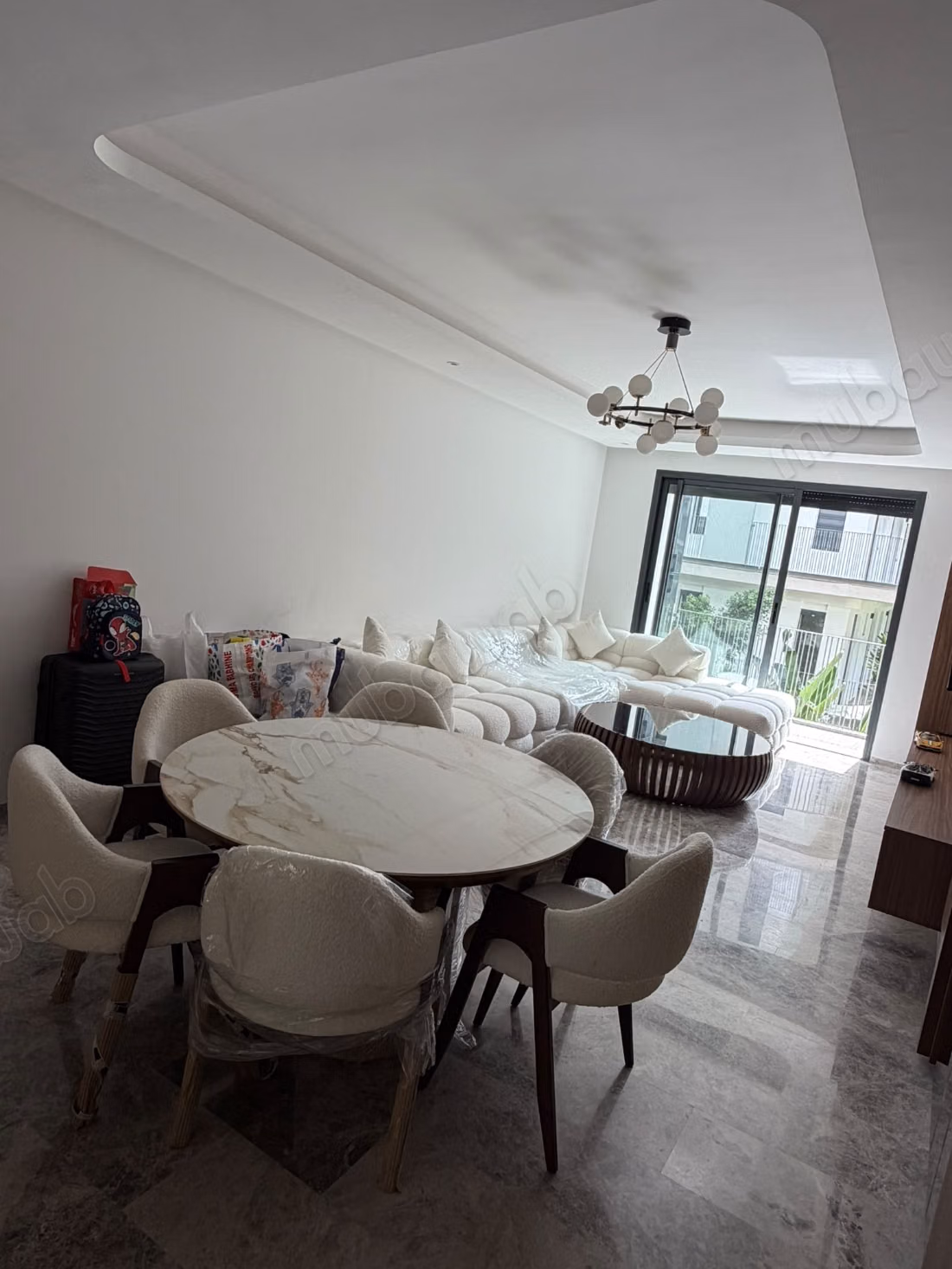 Sale of a beautiful apartment in Aïn Sebaâ. Total area 140 m²