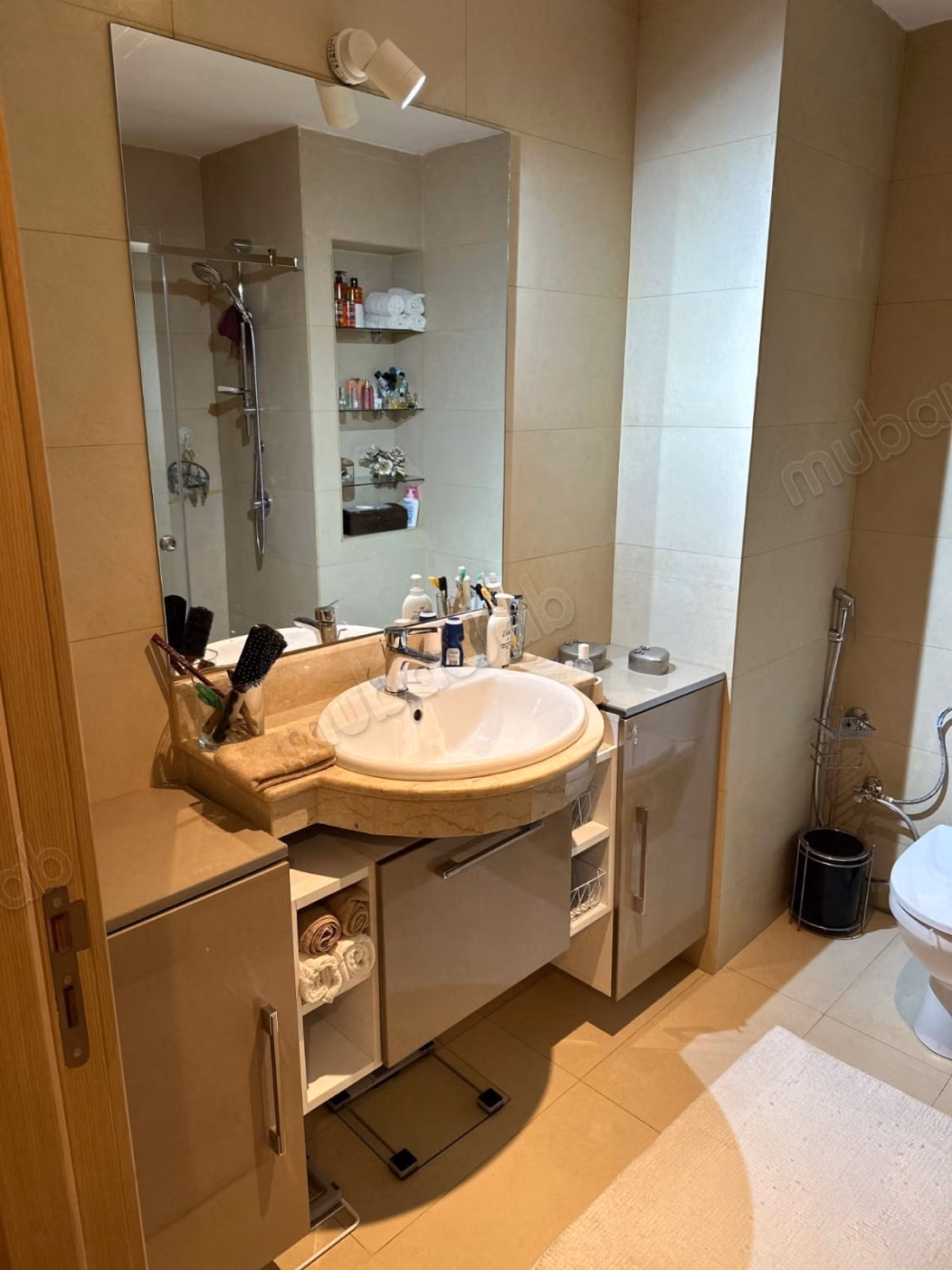 Sell apartment in Mannesmann. Area 85 m². Pool and concierge service