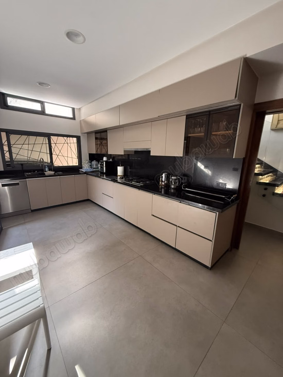 Villa a location usag bureau à El Manar 10M