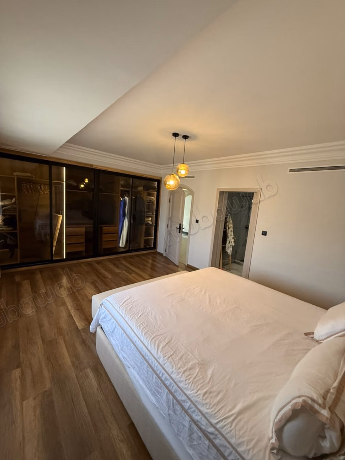 Villa a location usag bureau à El Manar 10M