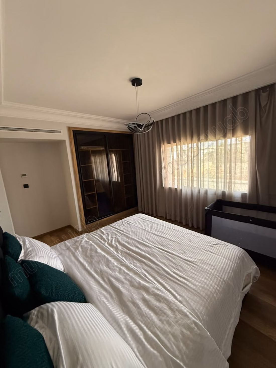 Villa a location usag bureau à El Manar 10M