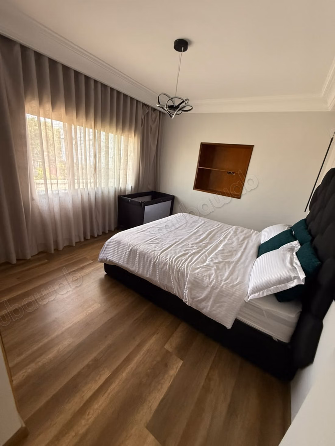 Villa a location usag bureau à El Manar 10M