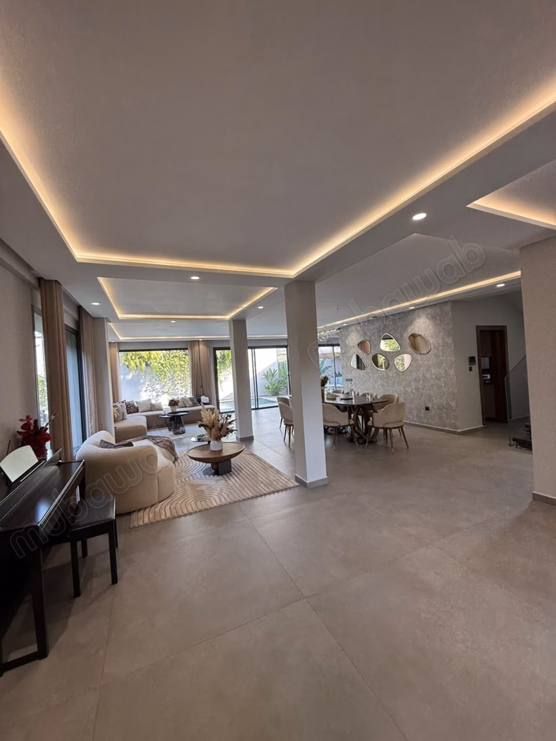 Villa a location usag bureau à El Manar 10M