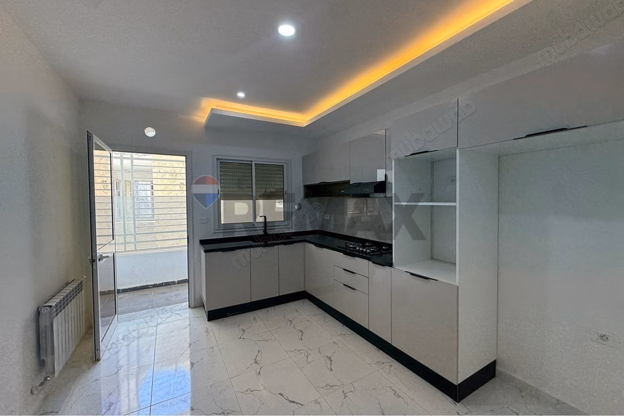 À Vendre Maison S2 au RDC à Borj Louzir