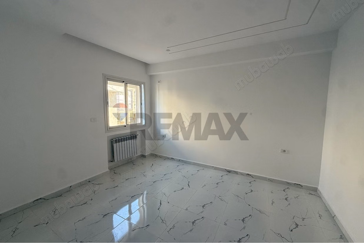 À Vendre Maison S2 au RDC à Borj Louzir