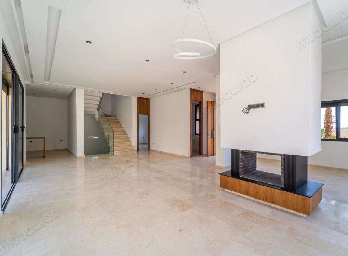 Luxurious house for sale in Amelkis 3