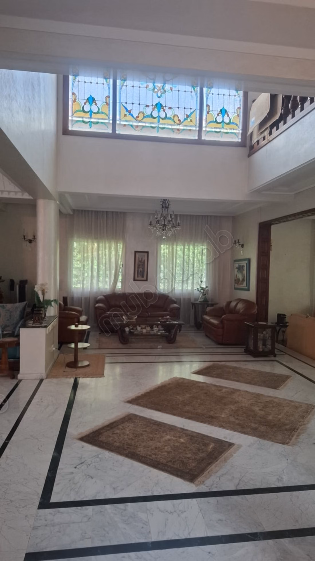 Isolated villa to renovate in California