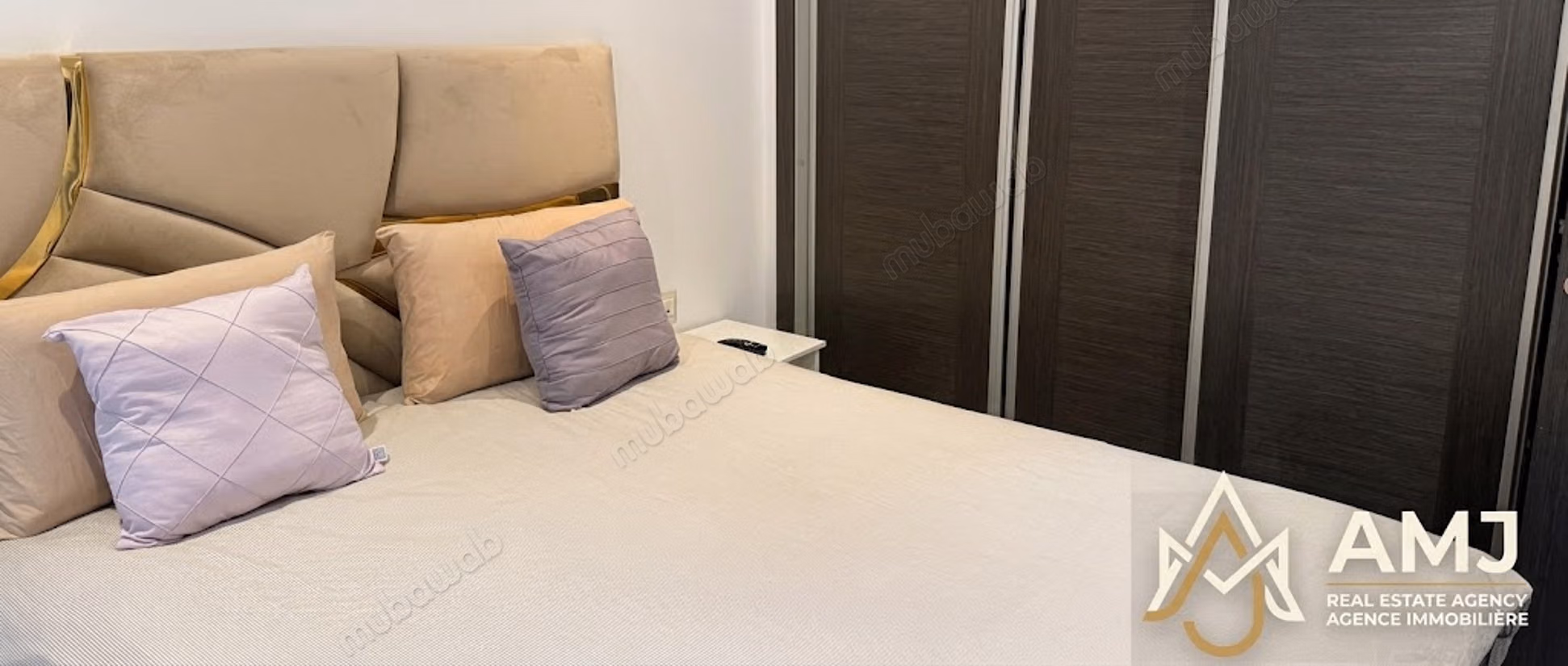 High standing furnished studio near Mers Sultan
