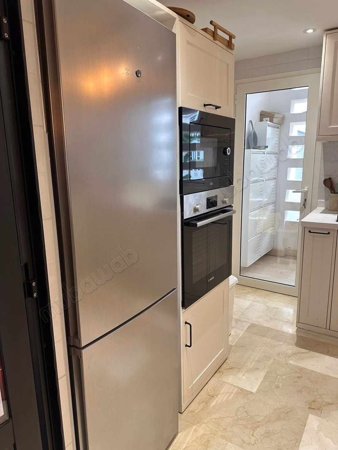 Bel appartement en location à El Menzeh. 3 pièces confortables. Bien meublé