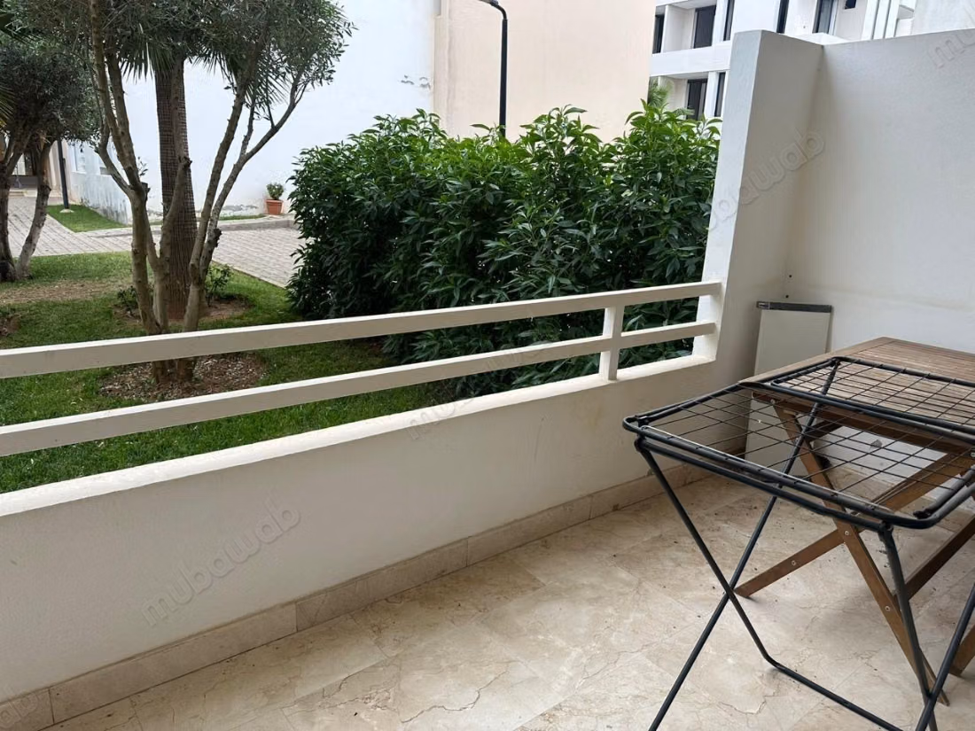Bel appartement en location à El Menzeh. 3 pièces confortables. Bien meublé