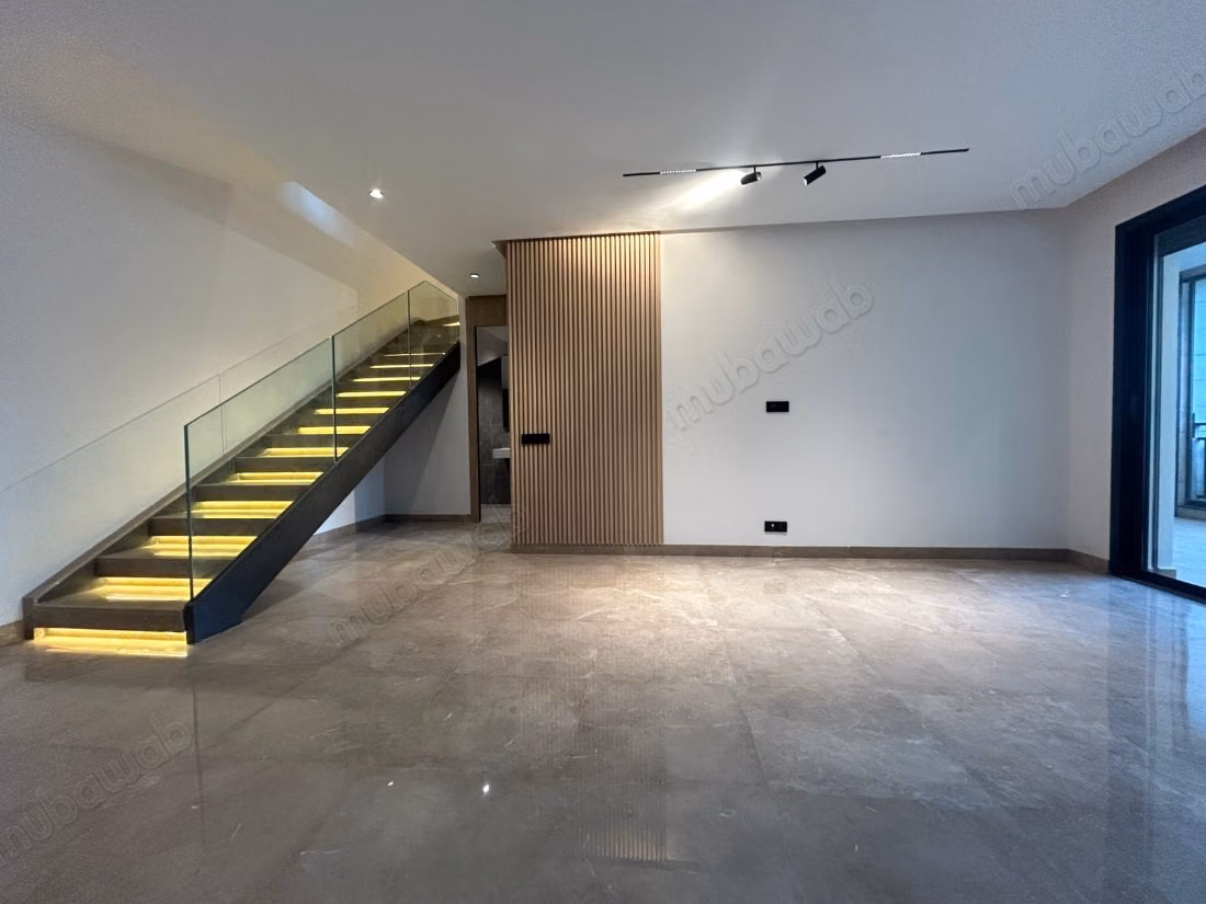 Superbe duplex neuf en location longue durée – L’Orangeraie, Rabat