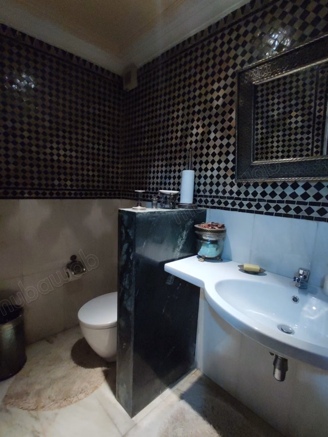 Apartment for sale in Victor Hugo. 3 comfortable rooms. Concierge service, air conditioning