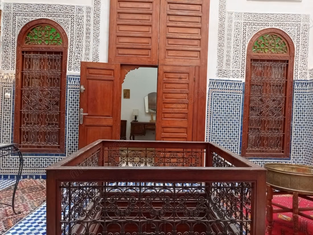 Riad for sale in Talaa. 11 large rooms. Well furnished