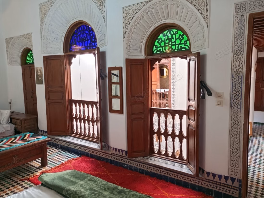 Riad for sale in Talaa. 11 large rooms. Well furnished