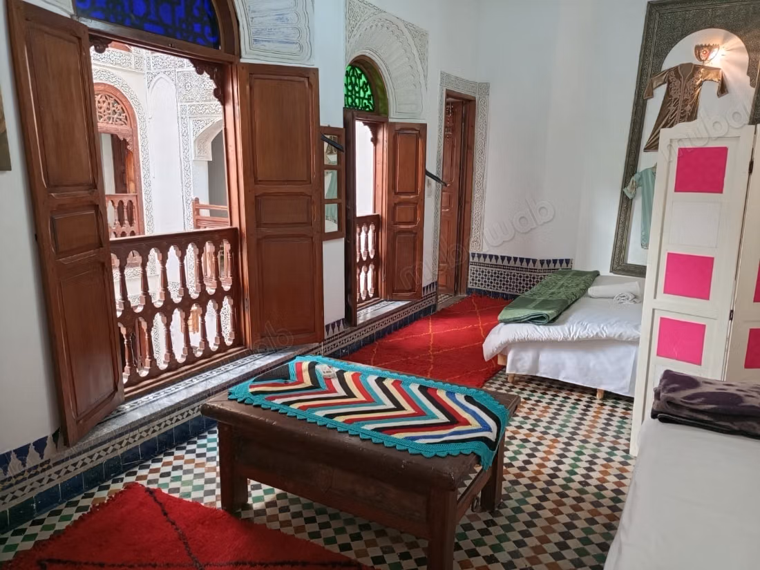Riad for sale in Talaa. 11 large rooms. Well furnished