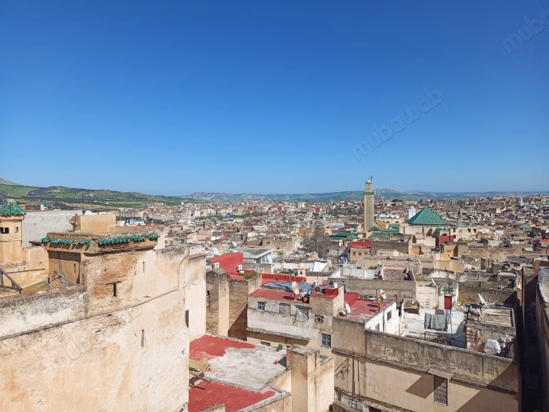 Riad for sale in Talaa. 11 large rooms. Well furnished