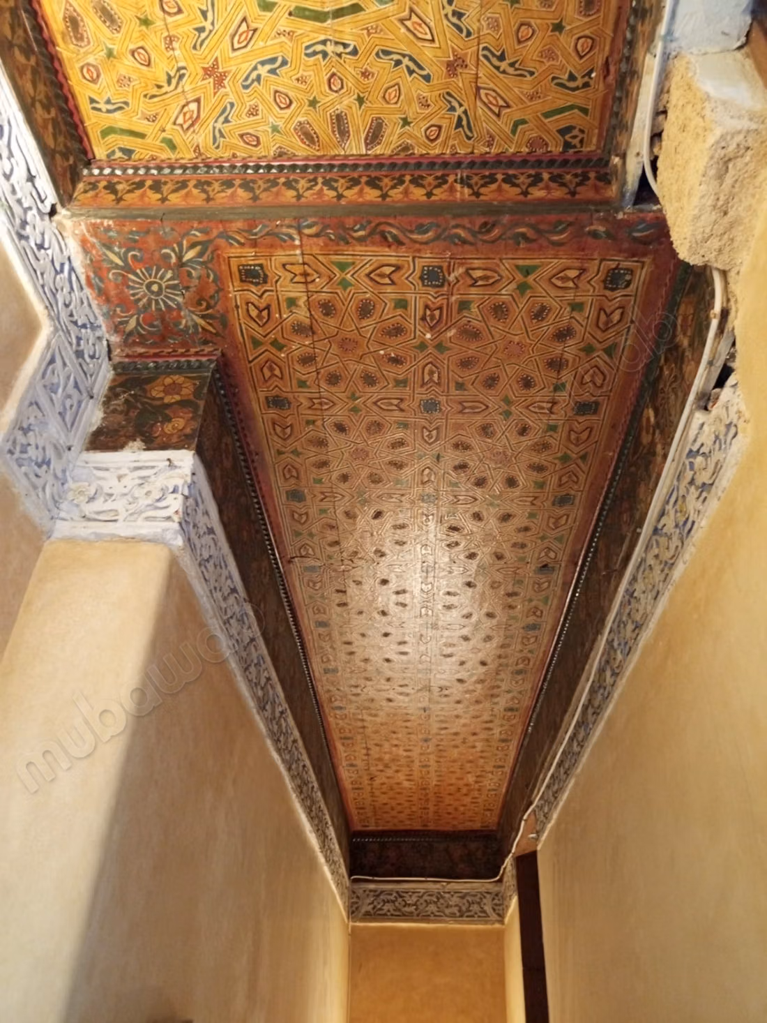 Riad for sale in Talaa. 11 large rooms. Well furnished
