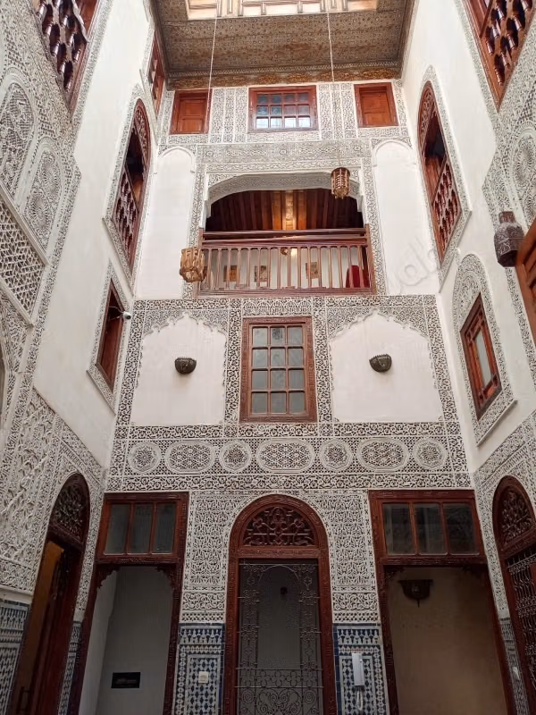 Riad for sale in Talaa. 11 large rooms. Well furnished