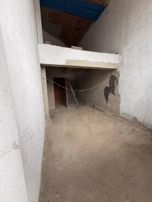 Commercial space for rent in Oasis. Area 43 m². Reinforced door, security