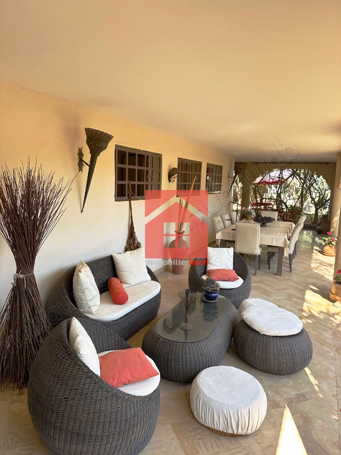 Stunning villa with pool and large garden