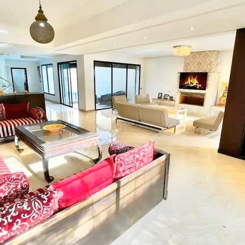 Villa for Sale of 365.0 m² in Casablanca, Nassim