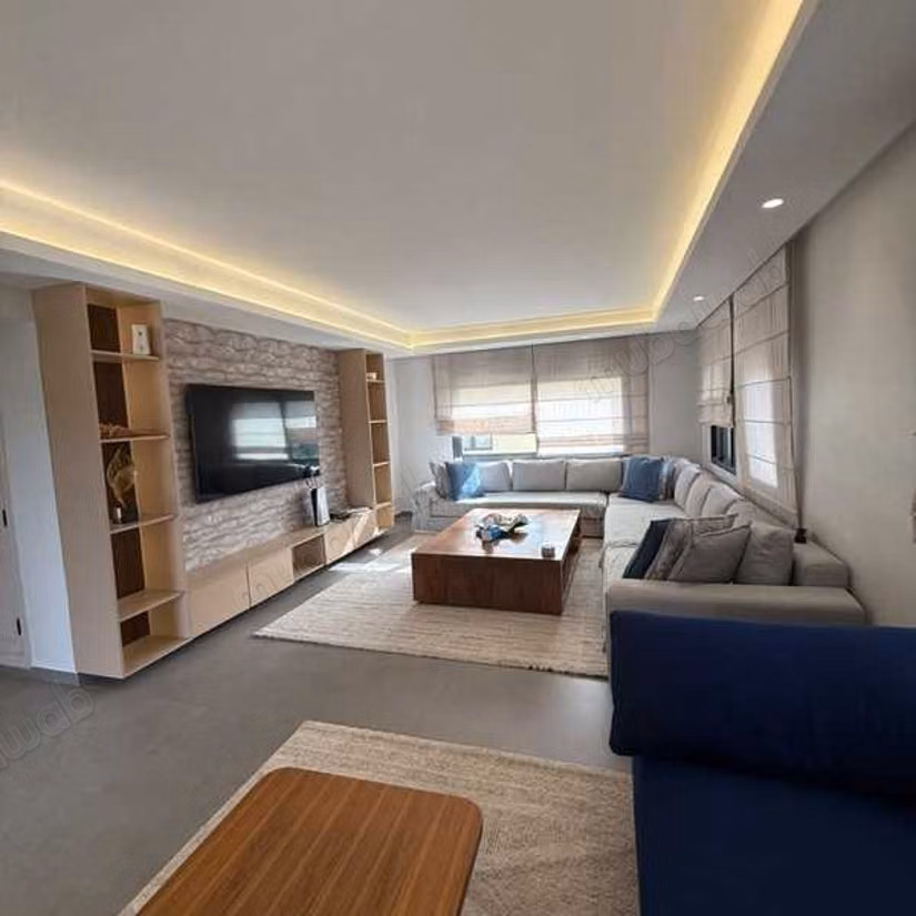 Local commercial à Louer de 463.0 m² à Casablanca, Racine