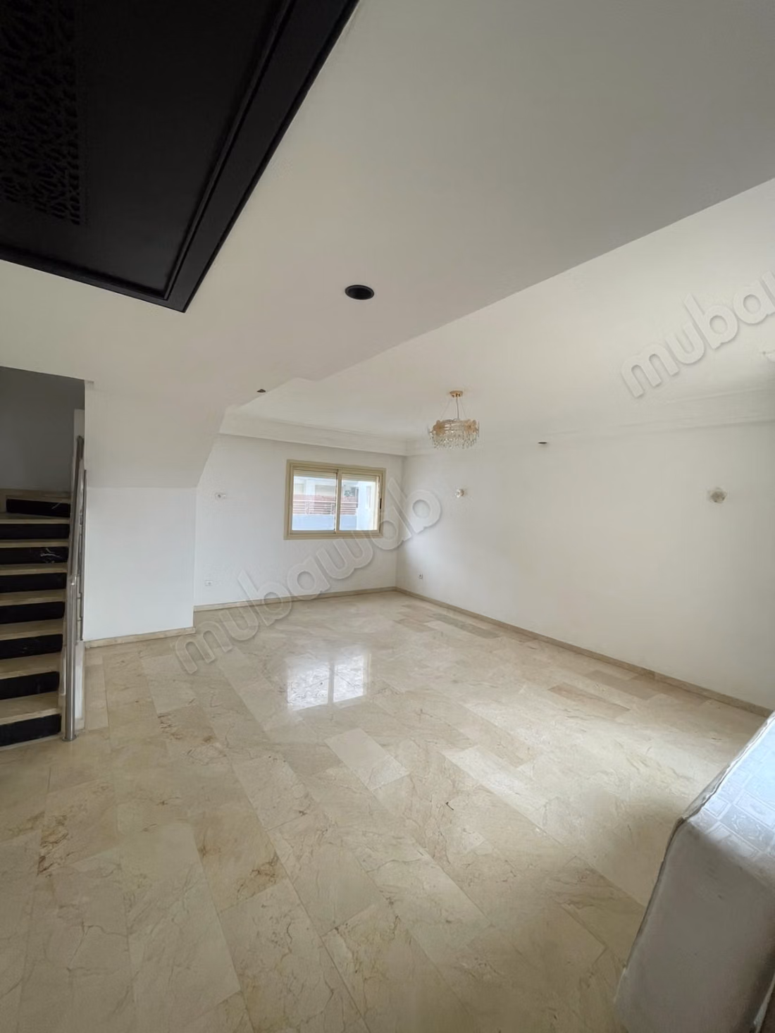 Empty apartment for rent - Ain Diab