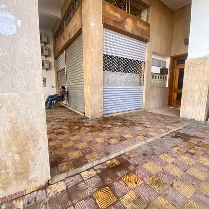 Local commercial à Vendre de 61.0 m² à Casablanca, Lekrimat