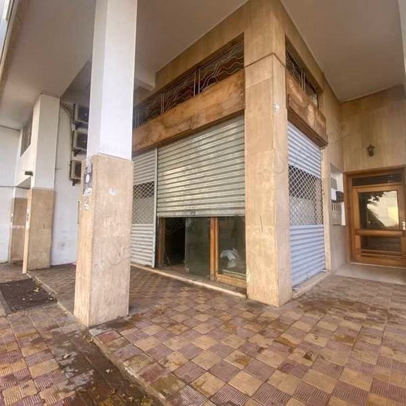 Local commercial à Vendre de 61.0 m² à Casablanca, Lekrimat