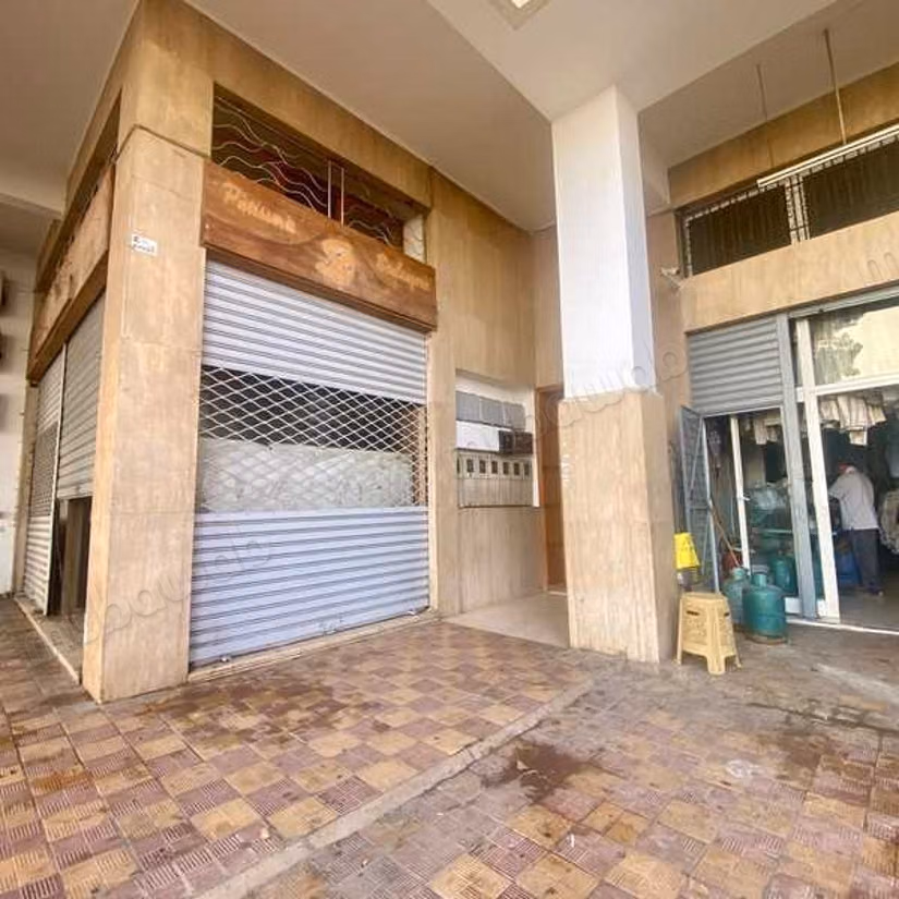 Local commercial à Vendre de 61.0 m² à Casablanca, Lekrimat