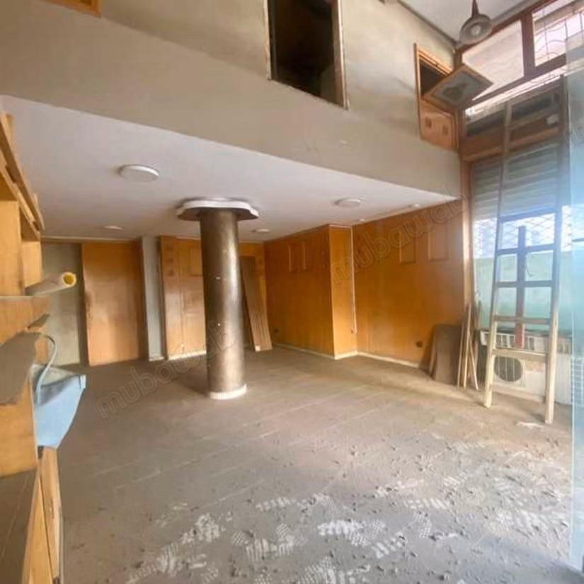 Local commercial à Vendre de 61.0 m² à Casablanca, Lekrimat