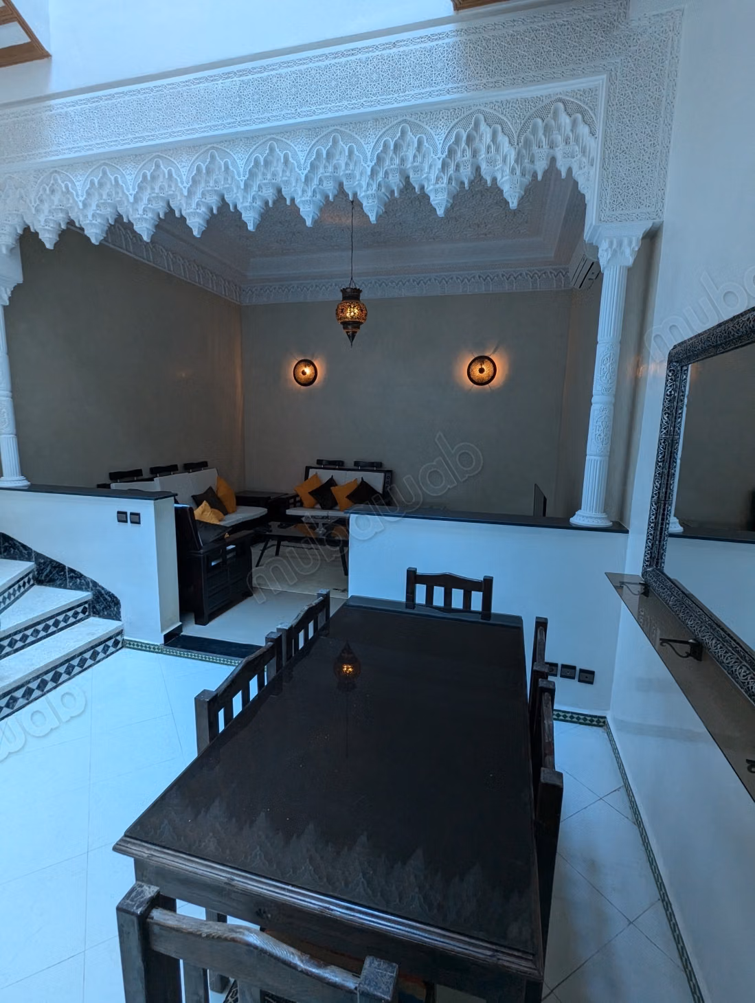 Superb Riad-style triplex, residence with pools